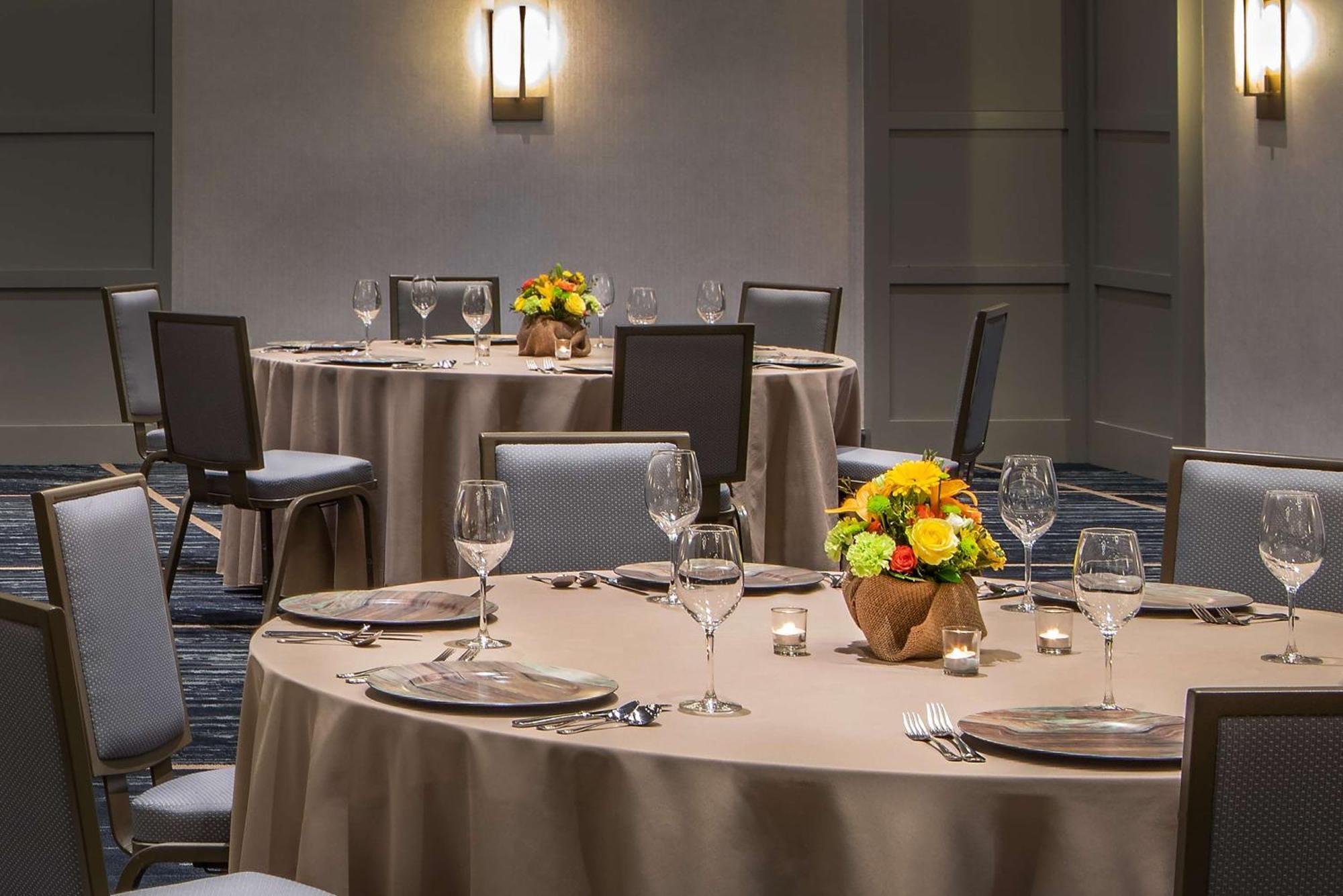 Doubletree By Hilton Washington Dc North/Гейтърсбърг Екстериор снимка