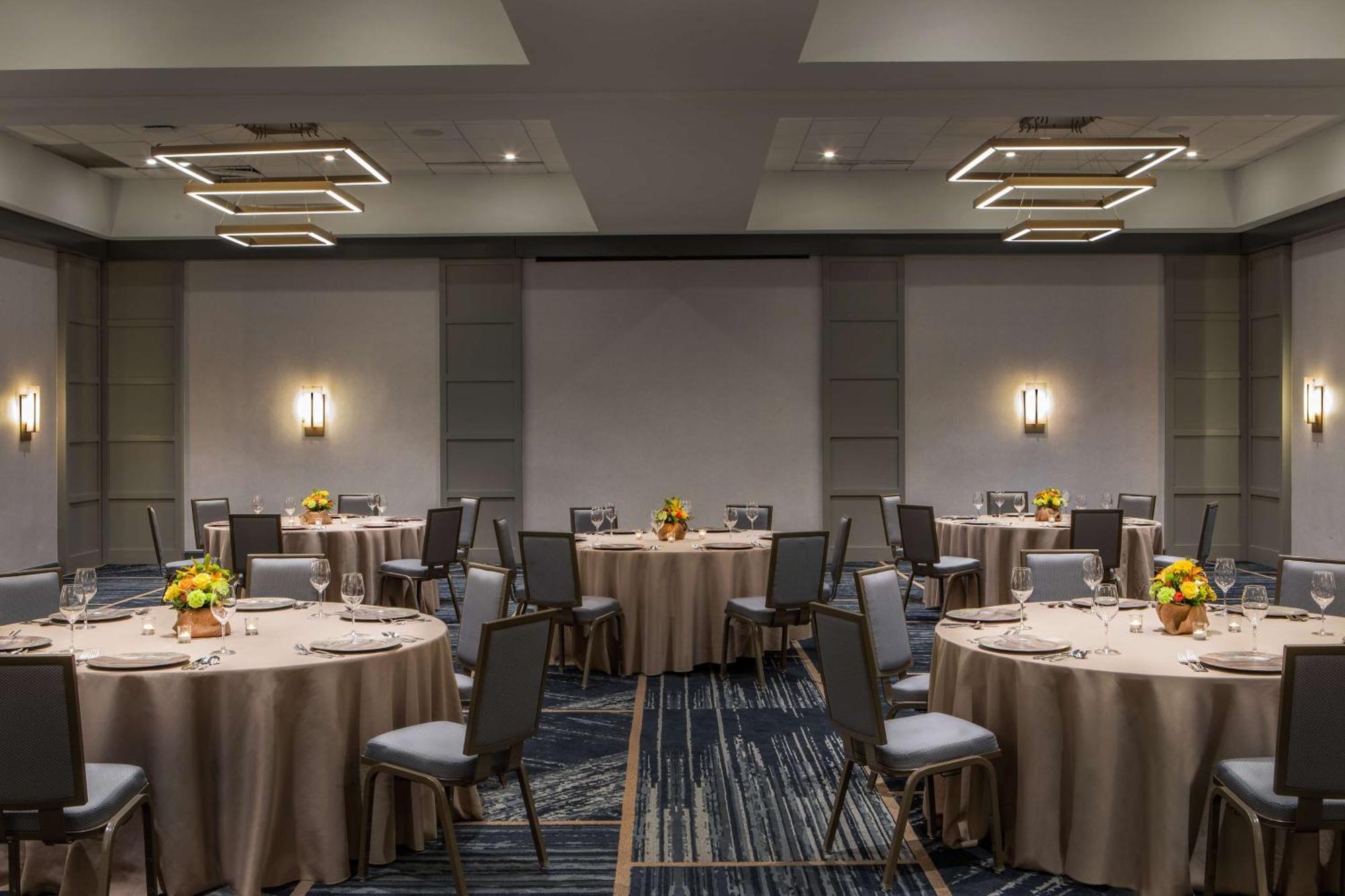 Doubletree By Hilton Washington Dc North/Гейтърсбърг Екстериор снимка