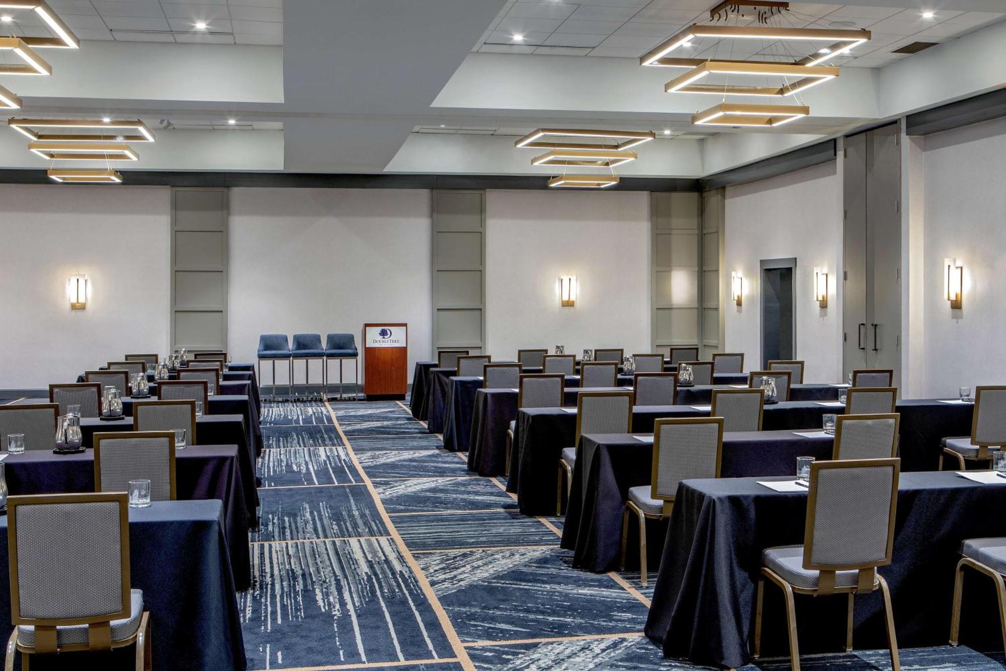 Doubletree By Hilton Washington Dc North/Гейтърсбърг Екстериор снимка