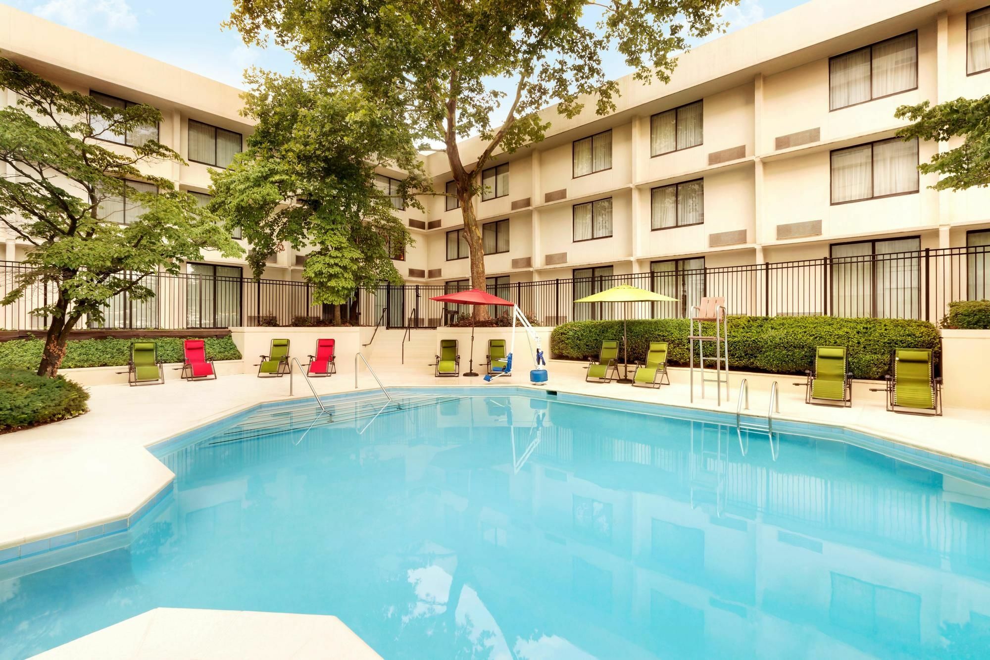 Doubletree By Hilton Washington Dc North/Гейтърсбърг Екстериор снимка